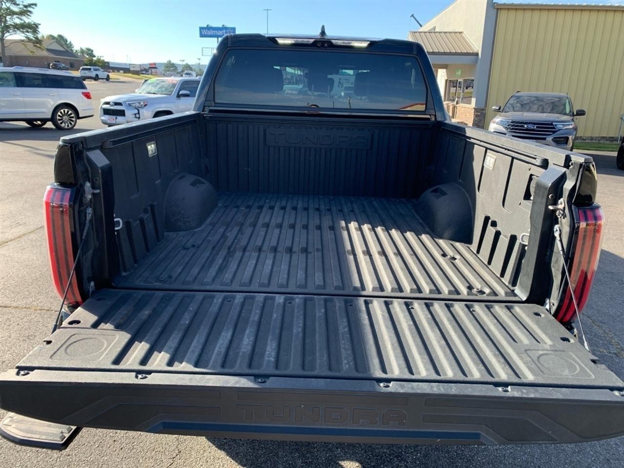 Toyota Tundra  2023
