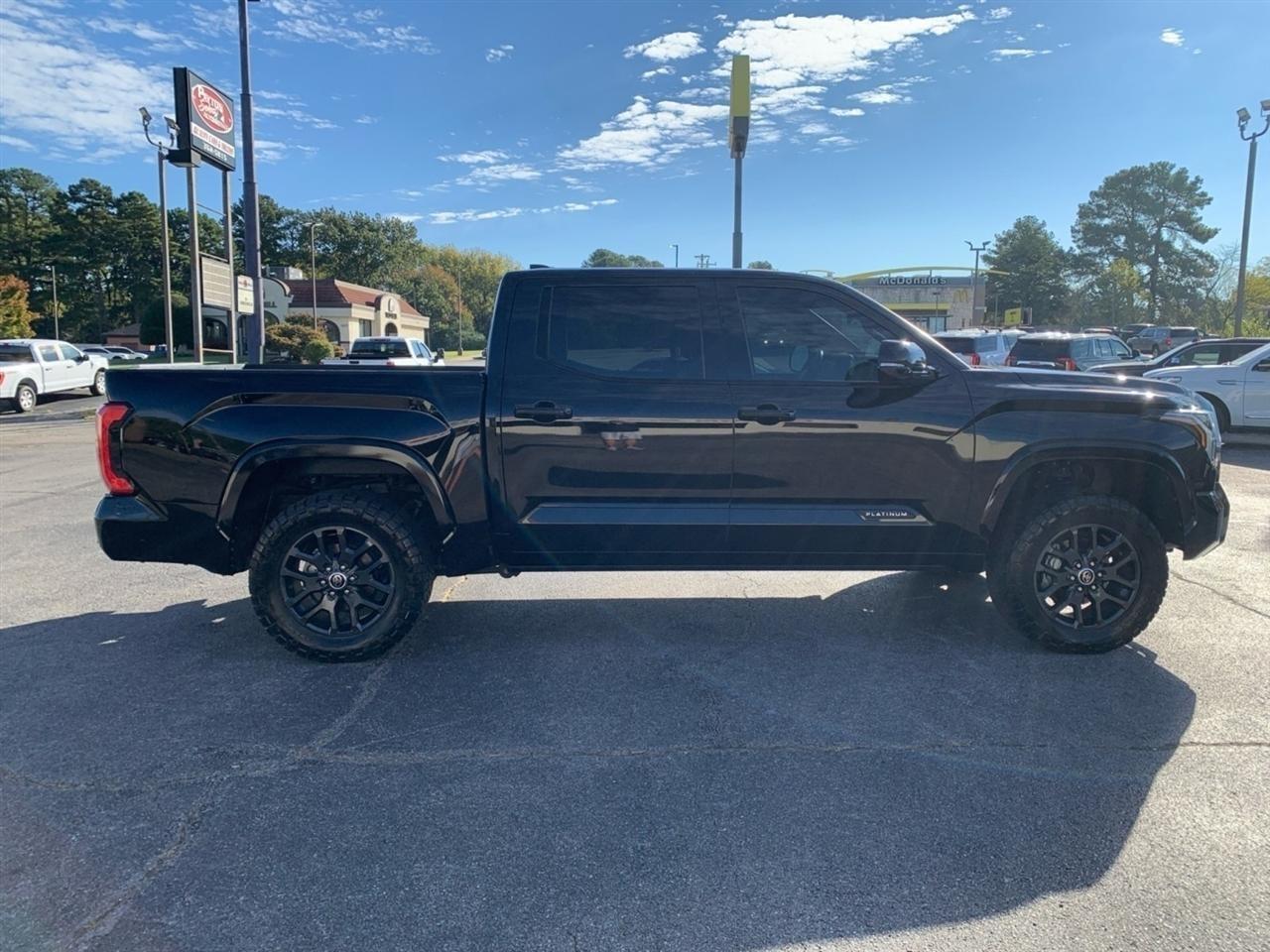 Toyota Tundra  2023