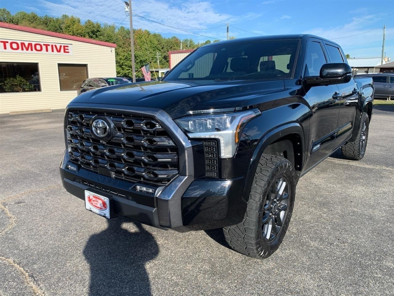 Toyota Tundra  2023