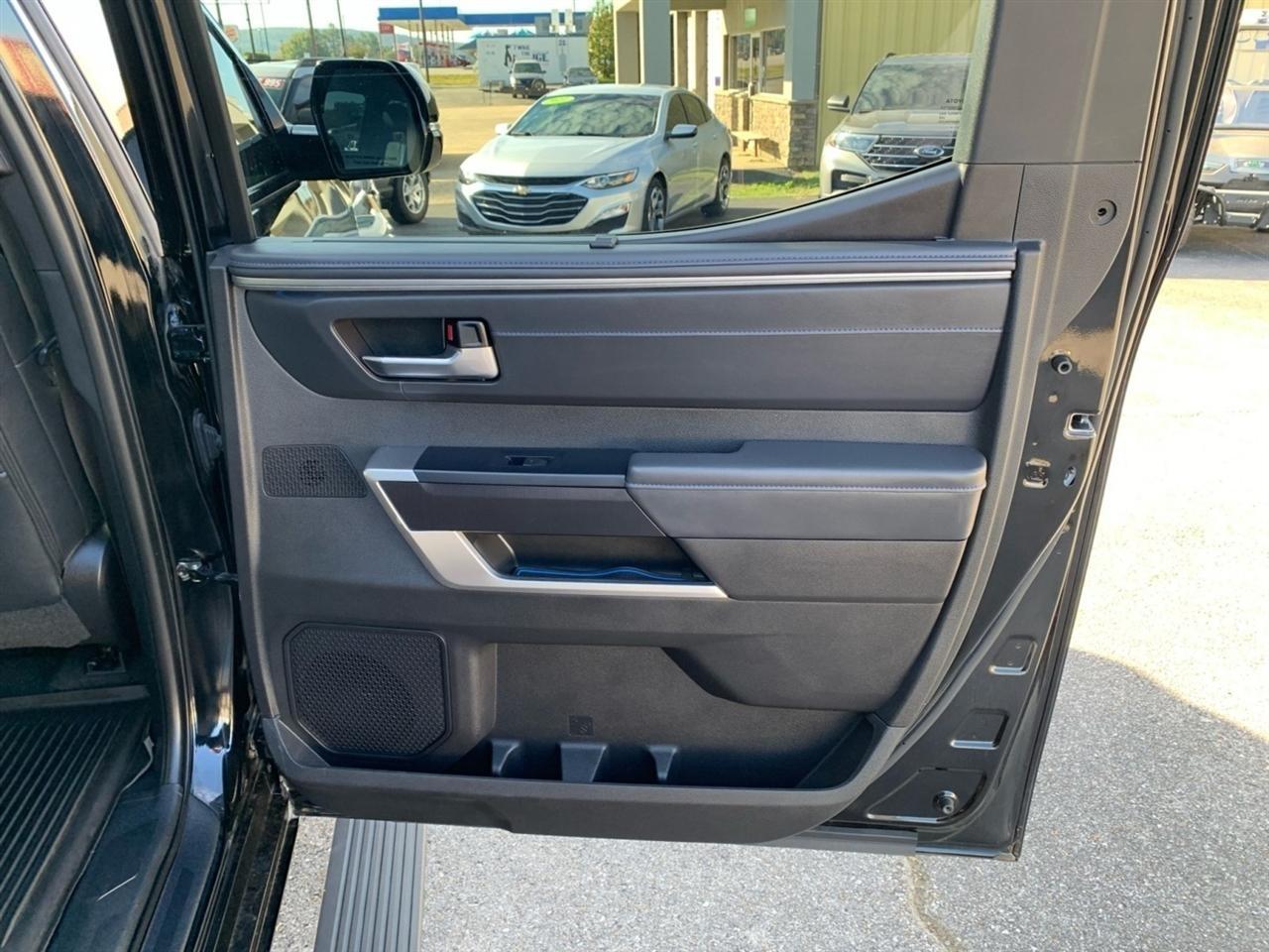 Toyota Tundra  2023