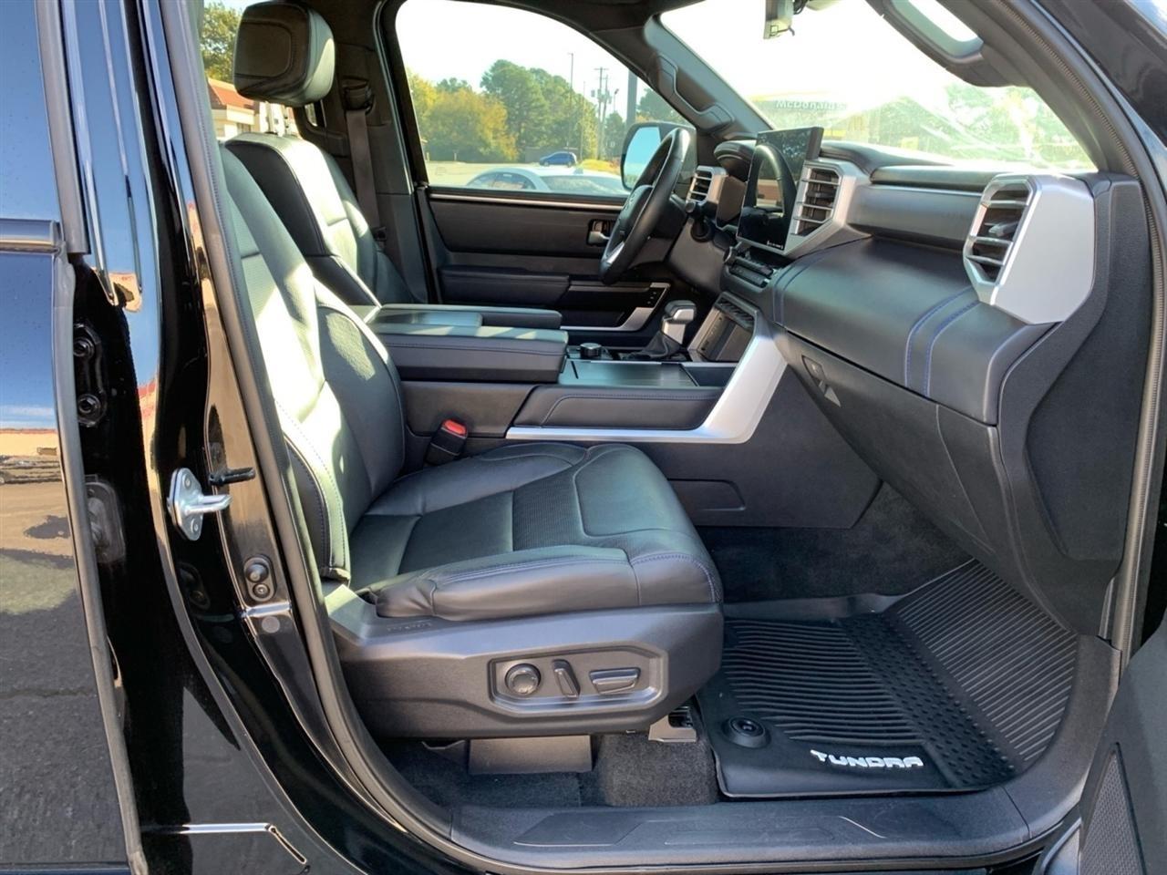 Toyota Tundra  2023