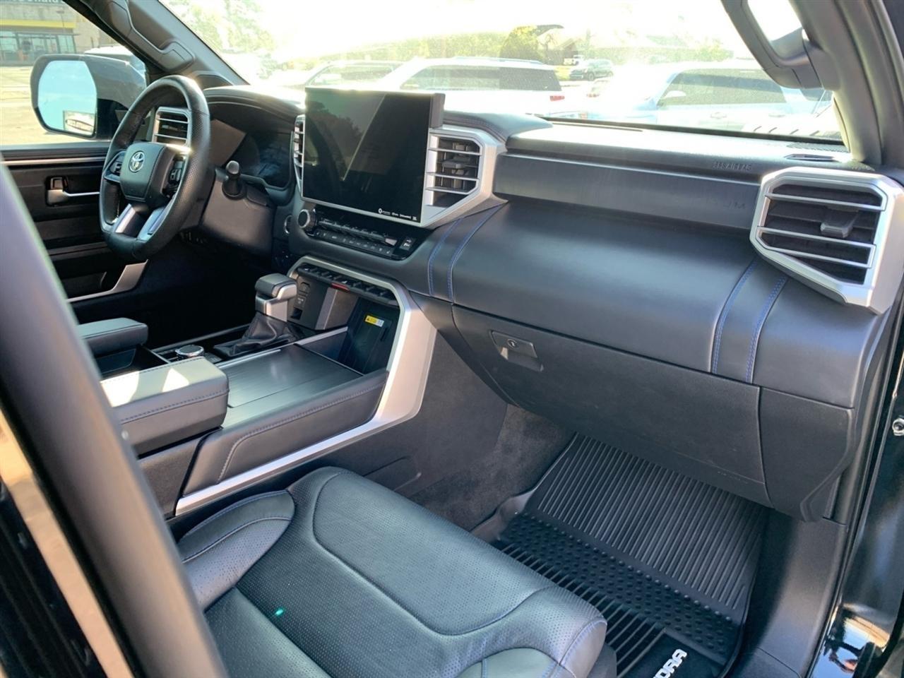 Toyota Tundra  2023