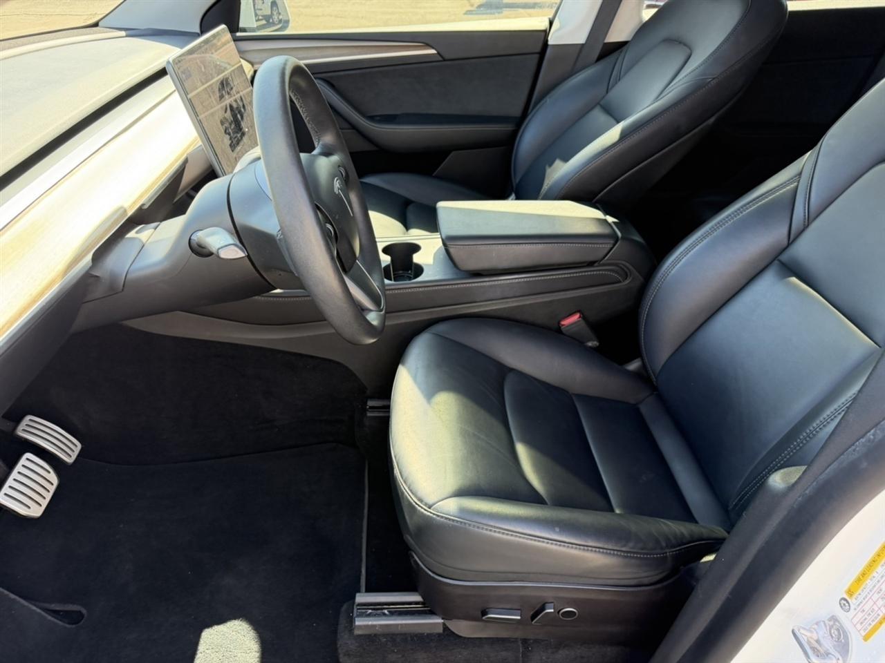 Tesla Model Y  2022