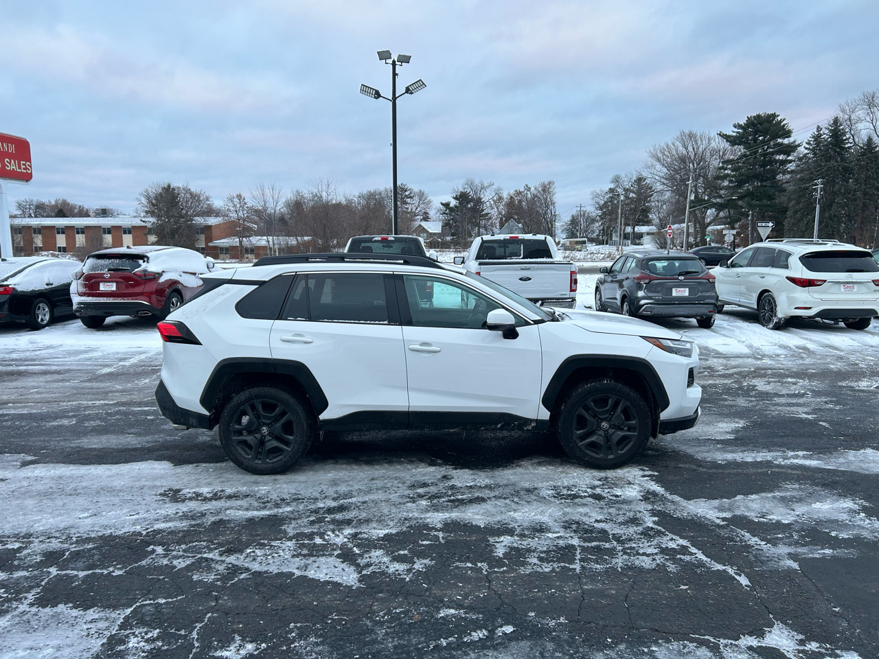2023 Toyota RAV4 Adventure photo 4