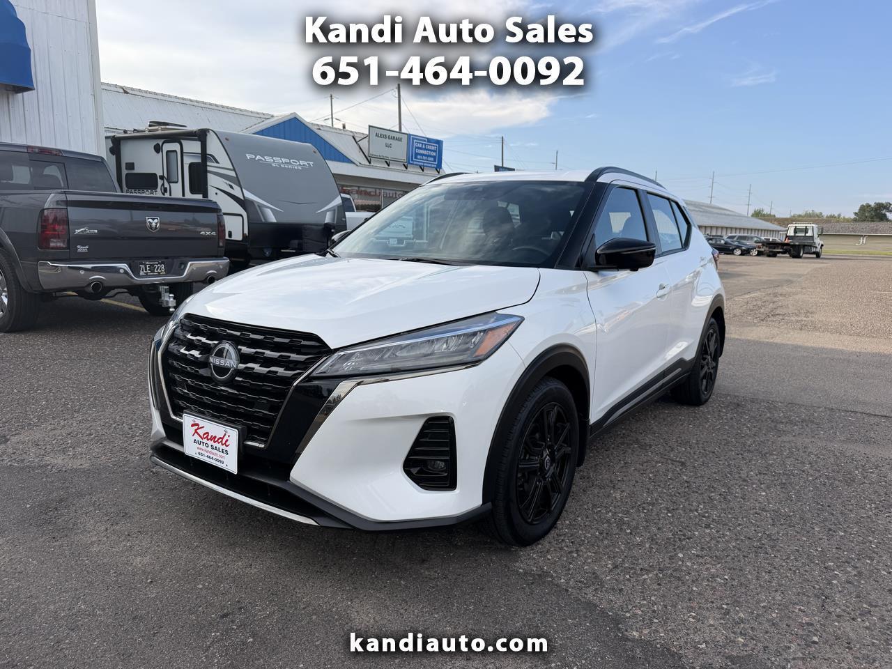 2024 Nissan Kicks SR