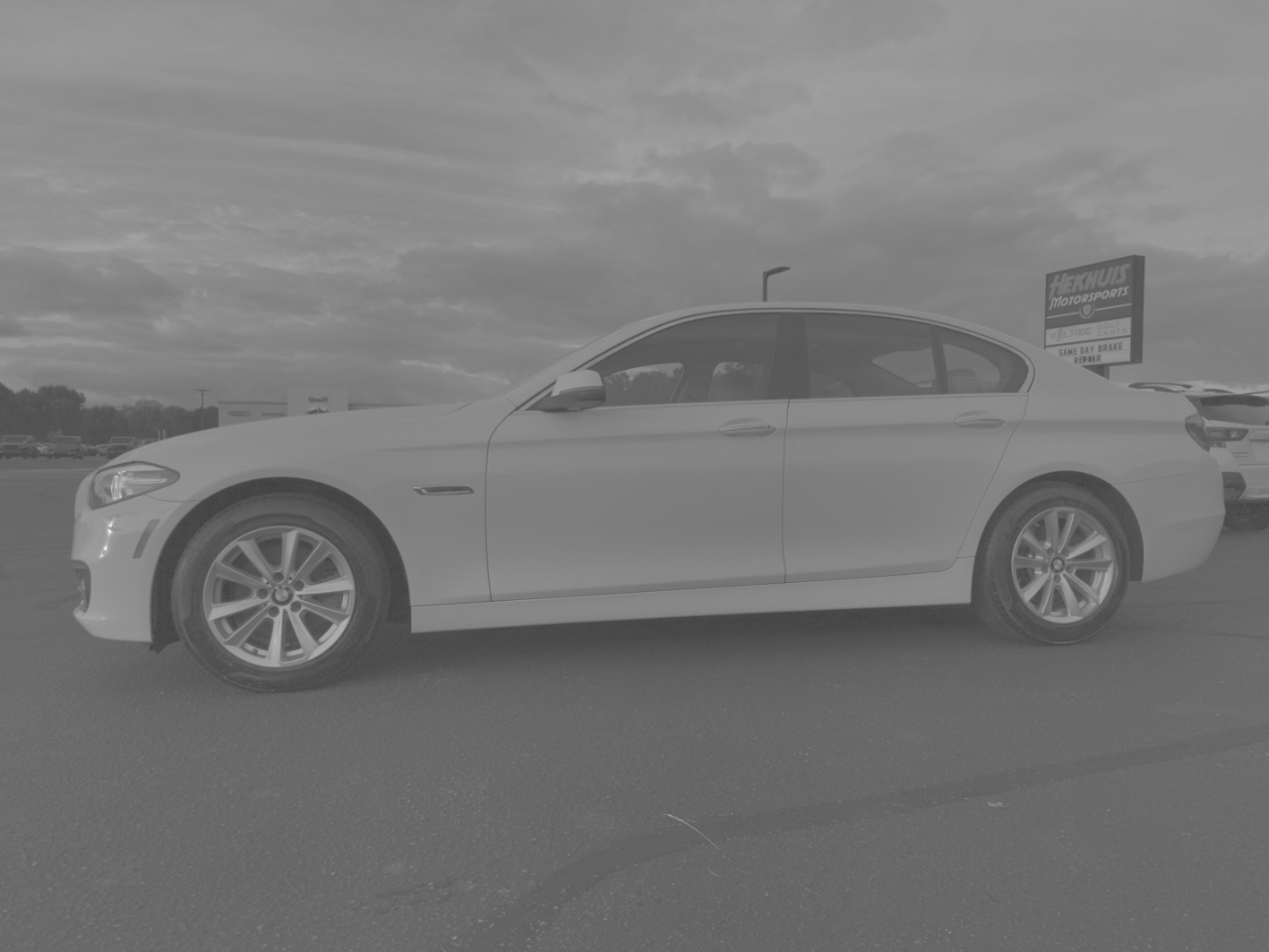 BMW 5 Series 4dr Sdn 528i xDrive AWD 2015 BMW 5 Series 4dr Sdn 528i xDrive AWD 2015