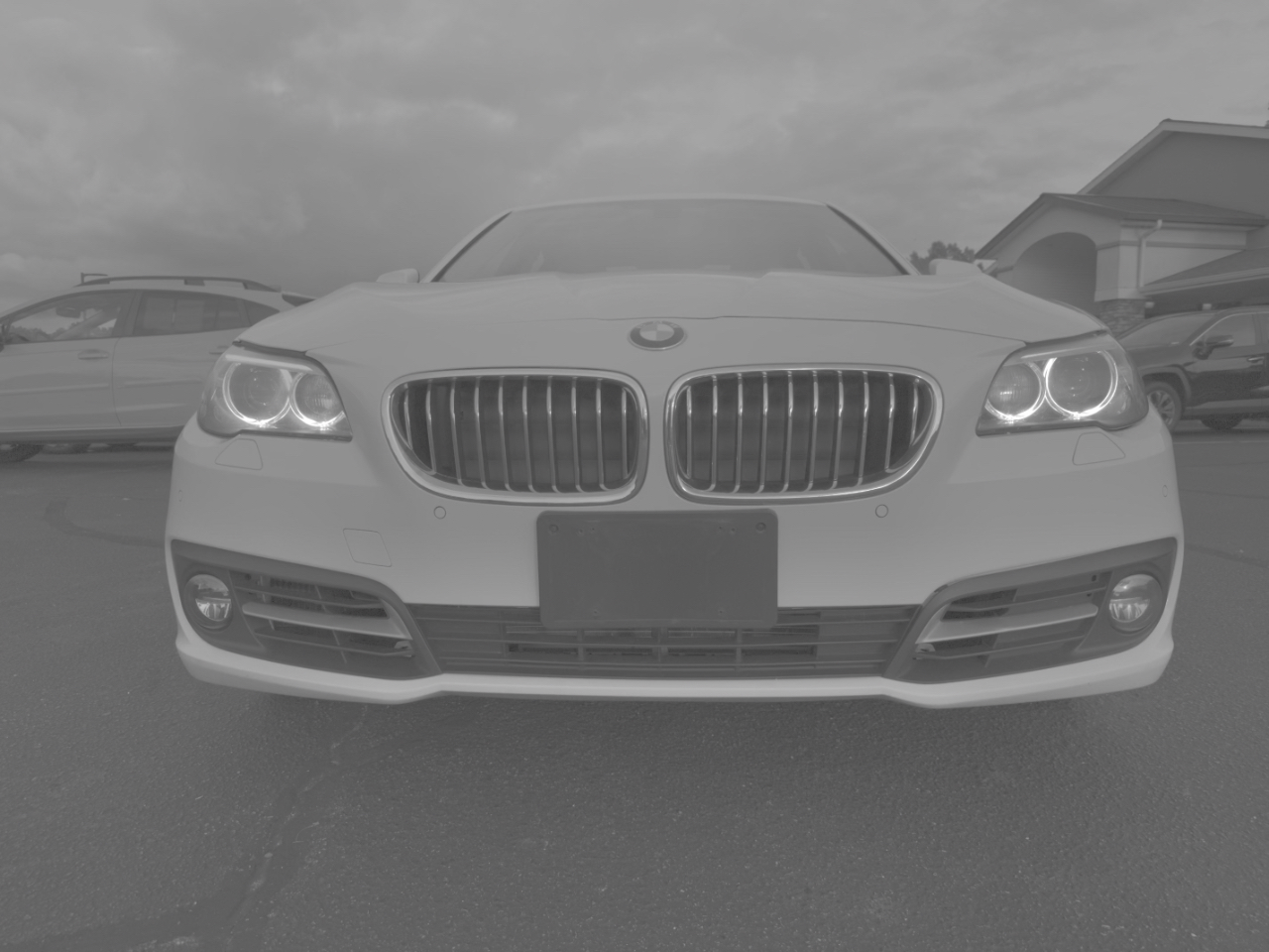 BMW 5 Series 4dr Sdn 528i xDrive AWD 2015 BMW 5 Series 4dr Sdn 528i xDrive AWD 2015