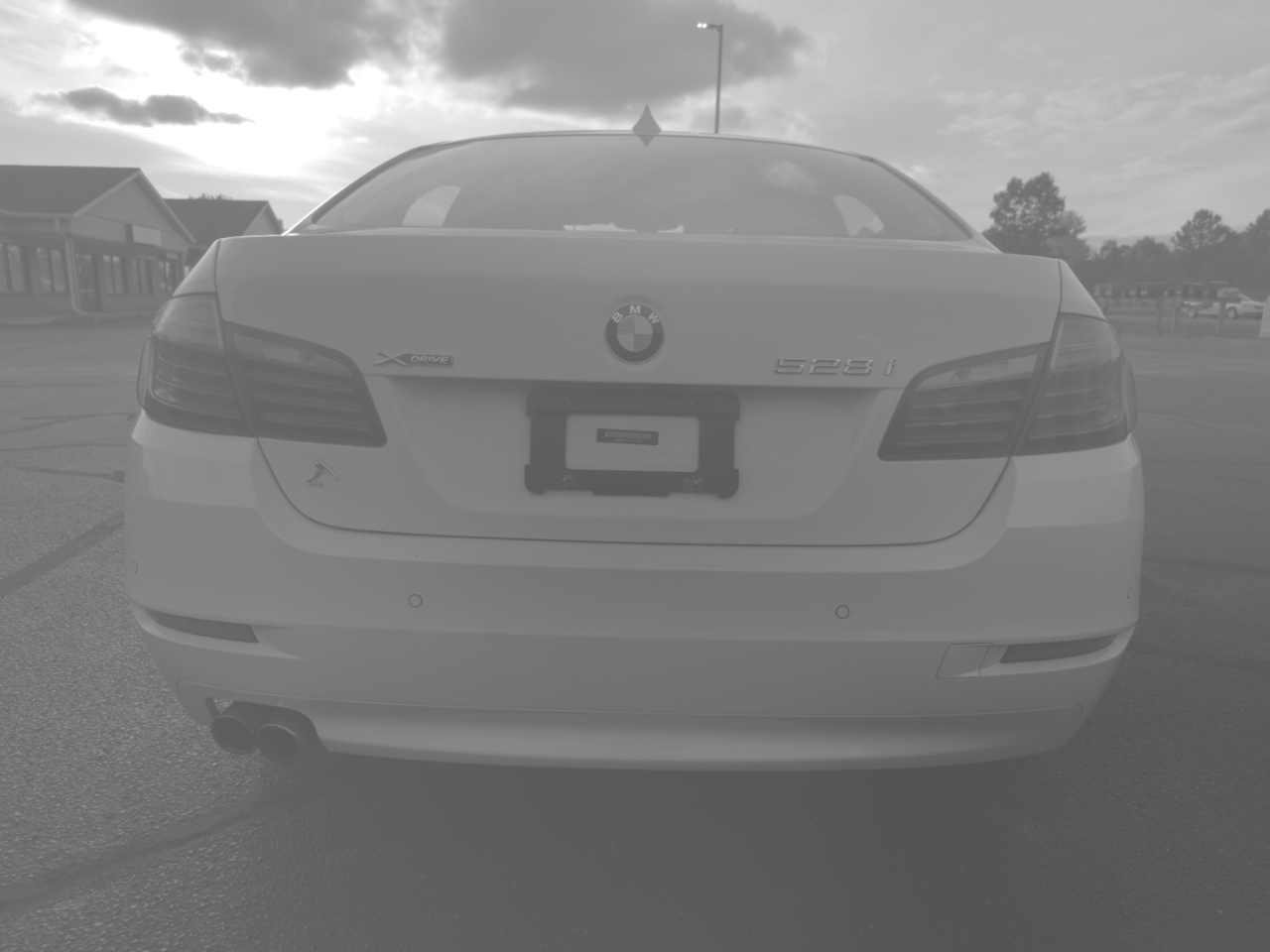 BMW 5 Series 4dr Sdn 528i xDrive AWD 2015 BMW 5 Series 4dr Sdn 528i xDrive AWD 2015