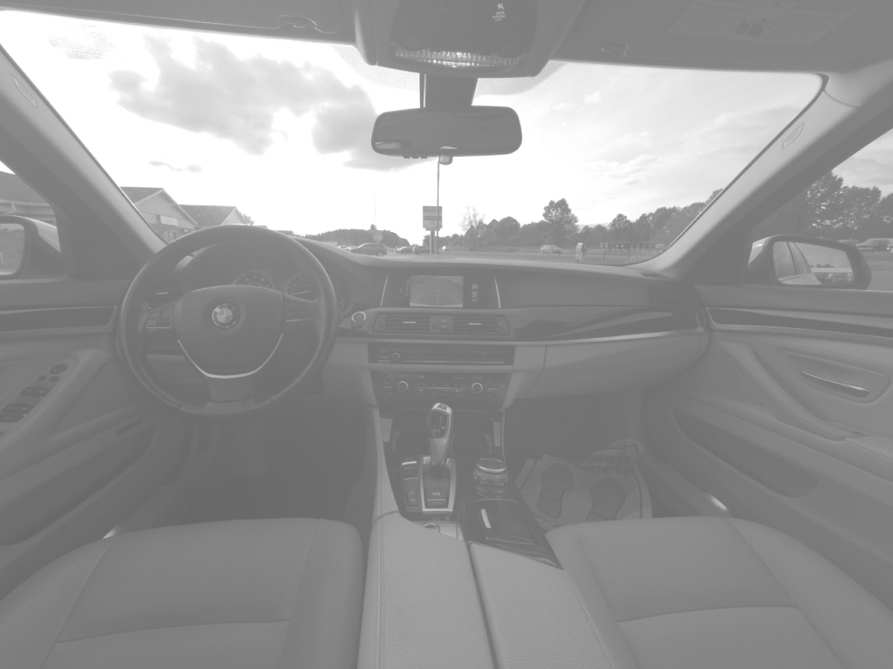 BMW 5 Series 4dr Sdn 528i xDrive AWD 2015 BMW 5 Series 4dr Sdn 528i xDrive AWD 2015