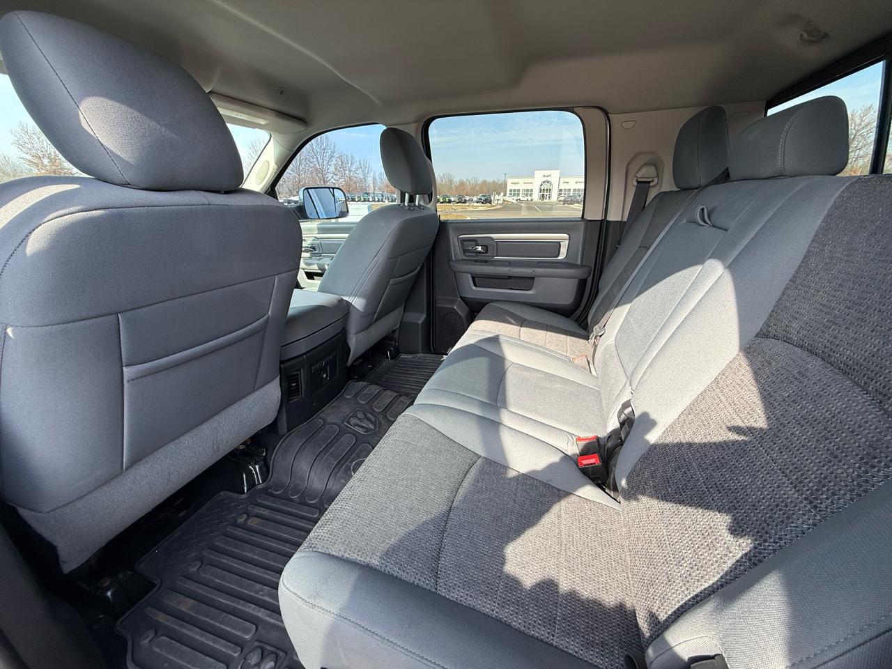 RAM 2500 Big Horn 4x4 Mega Cab 6'4" Box 2017