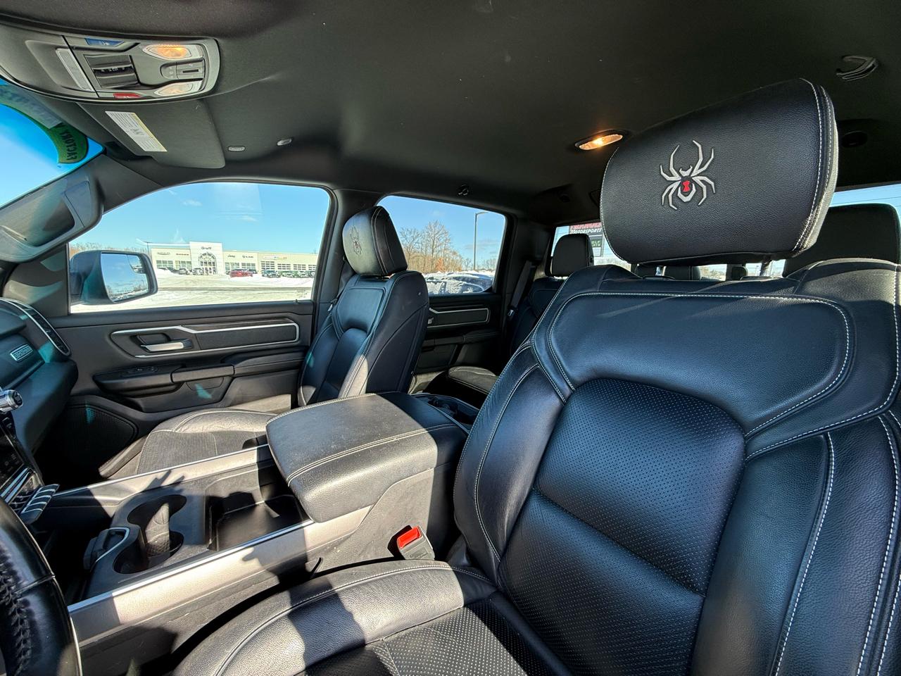 RAM 1500 Big Horn 4x4 Crew Cab 5'7" Box 2022