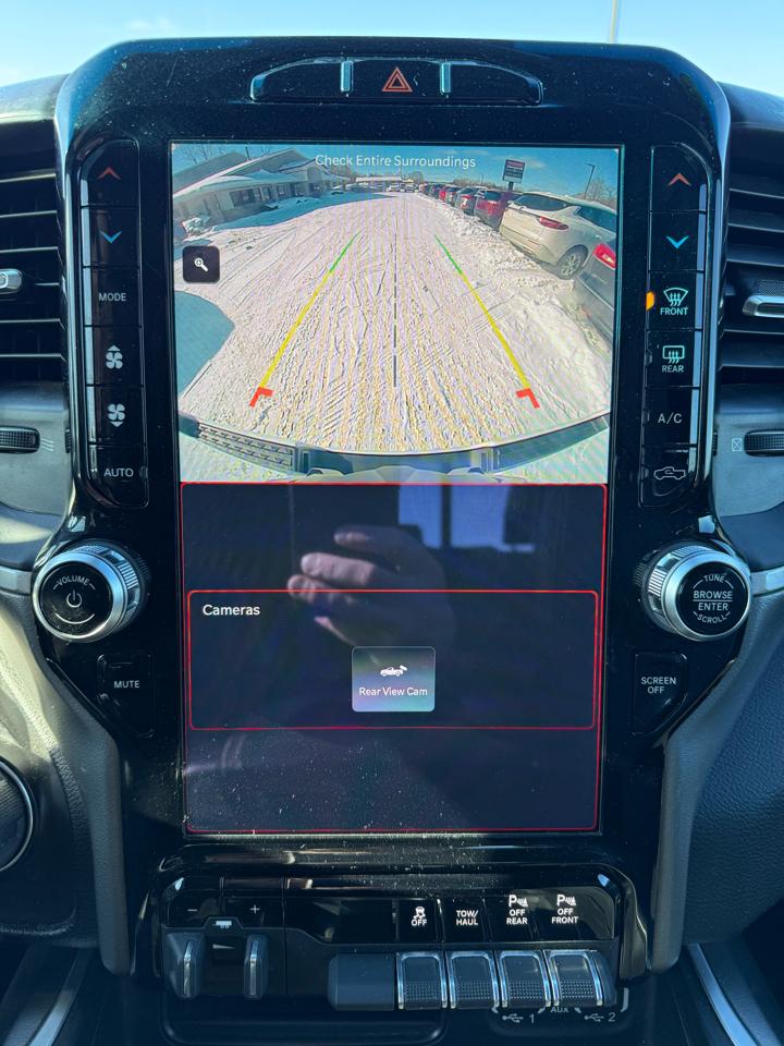 RAM 1500 Big Horn 4x4 Crew Cab 5'7" Box 2022