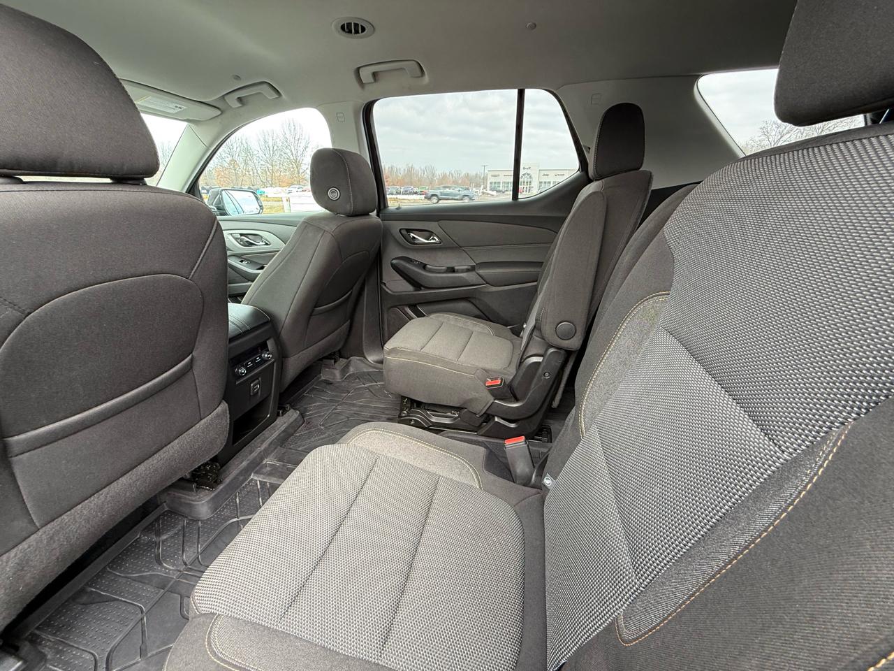 Chevrolet Traverse AWD 4dr LT Cloth w/1LT 2020