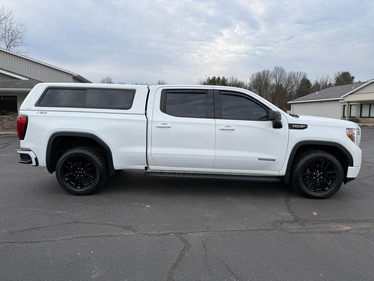 GMC Sierra 1500 4WD Crew Cab 157" Elevation 2021