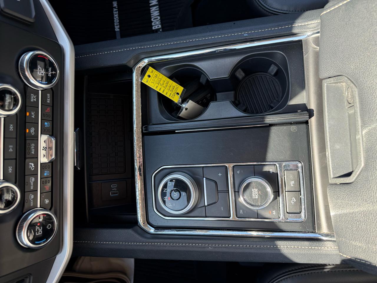 Ford Expedition XLT 4x4 2023