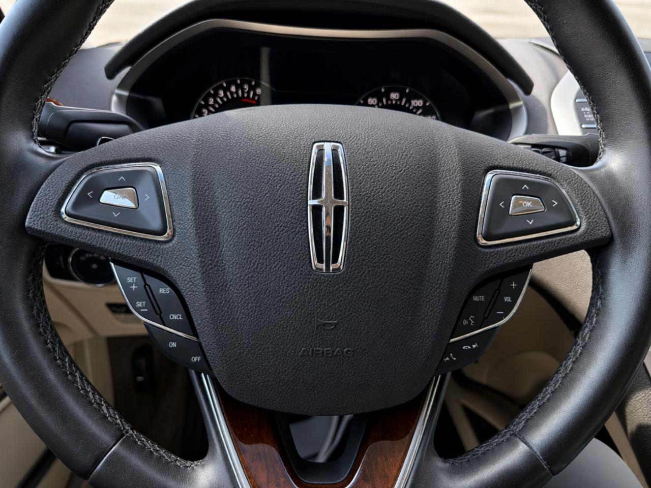 Lincoln MKZ 4dr Sdn AWD 2016