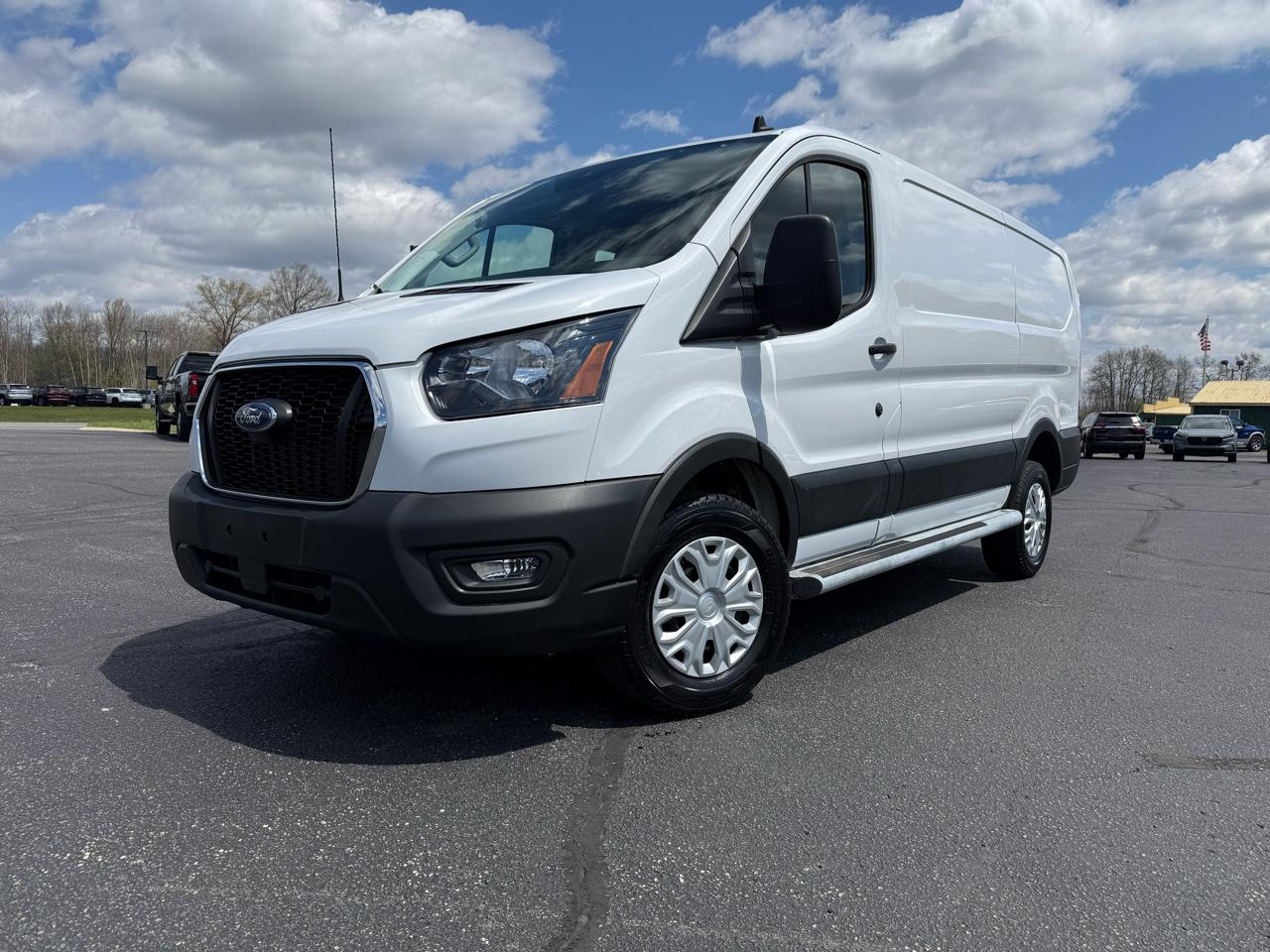 2024 Ford Transit Cargo Van T-250 130" Low Rf 9070 GVWR RWD