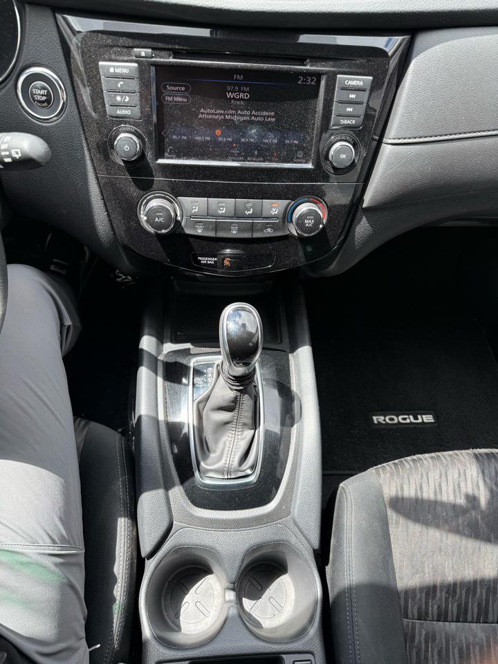 Nissan Rogue AWD SV 2020