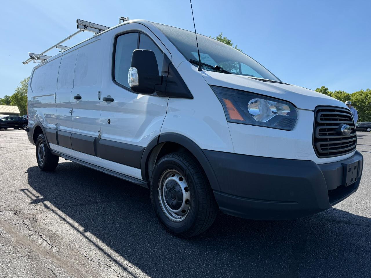 Ford Transit Van T-350 148" Low Rf 9500 GVWR Swing-Out RH Dr 2017