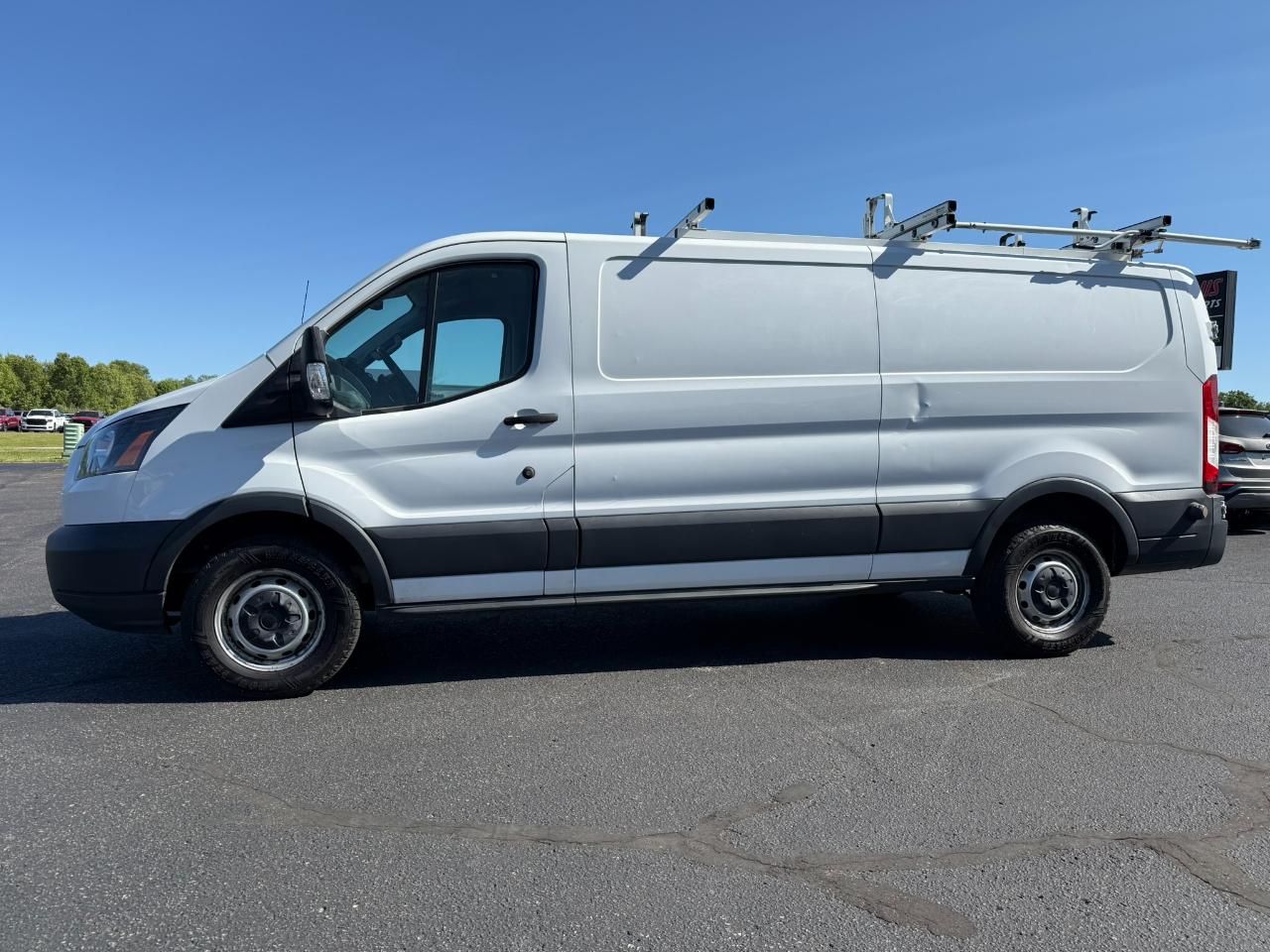 Ford Transit Van T-350 148" Low Rf 9500 GVWR Swing-Out RH Dr 2017
