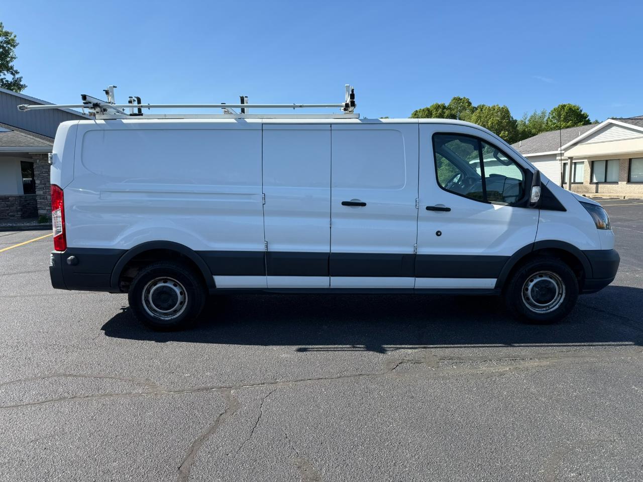 Ford Transit Van T-350 148" Low Rf 9500 GVWR Swing-Out RH Dr 2017