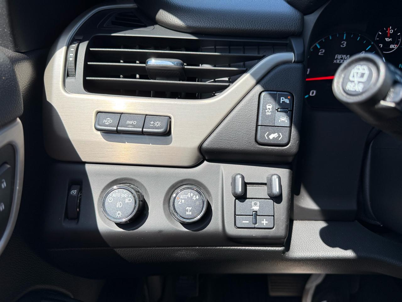 GMC Yukon 4WD 4dr Denali 2020