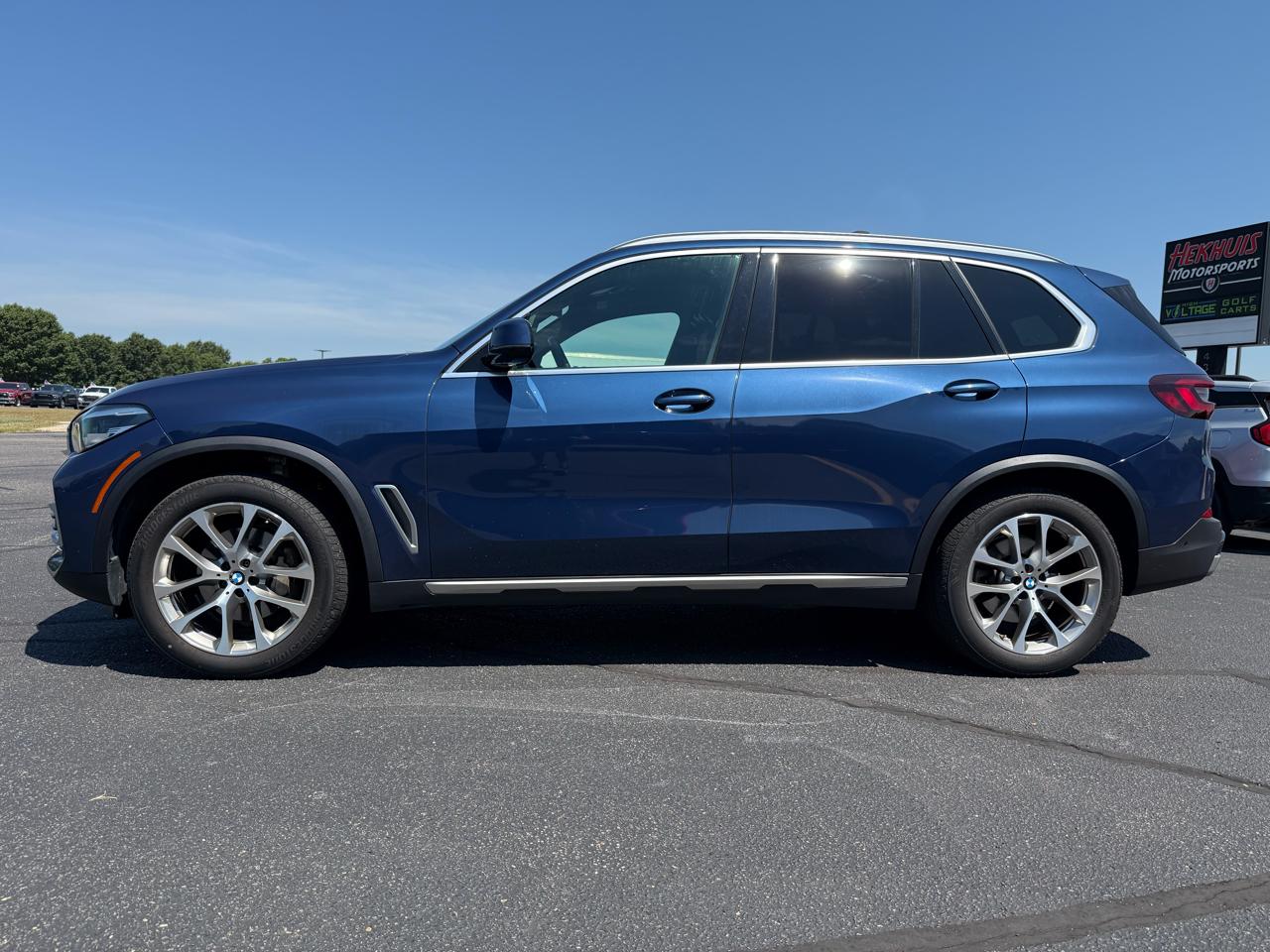 BMW X5 xDrive40i Sports Activity Vehicle 2021