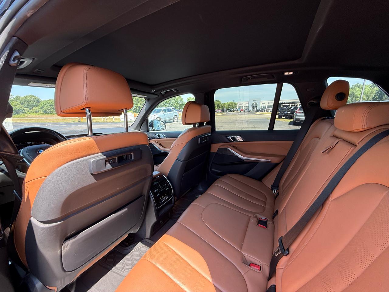 BMW X5 xDrive40i Sports Activity Vehicle 2021