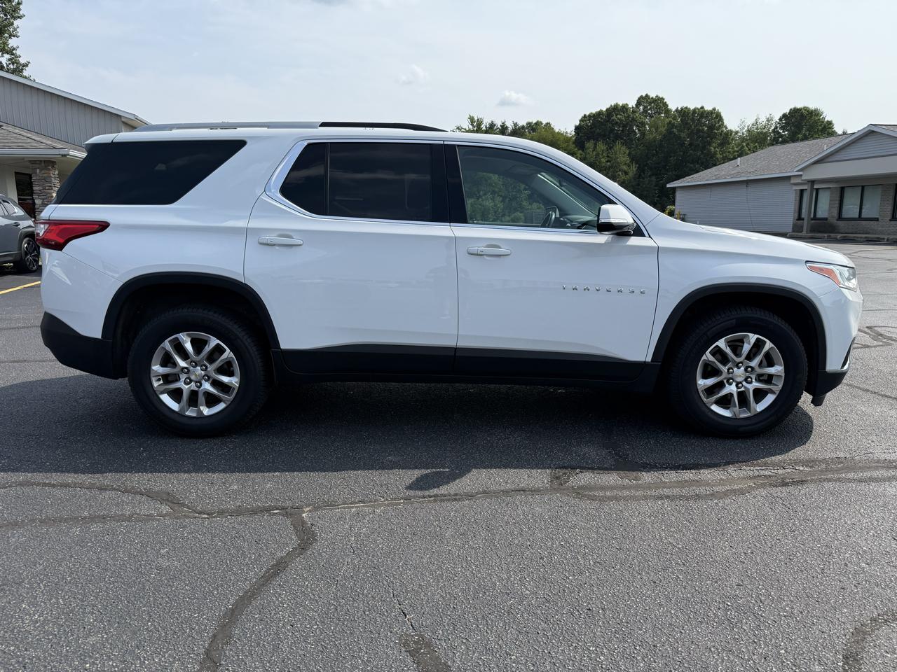 Chevrolet Traverse AWD 4dr LT Cloth w/1LT 2018