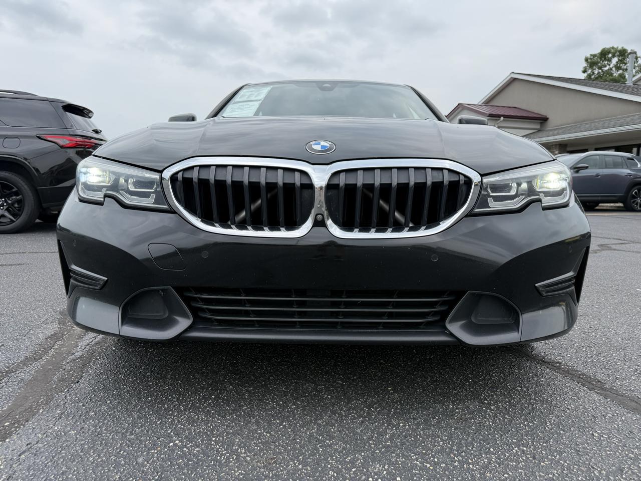 BMW 3 Series 330i xDrive Sedan 2020