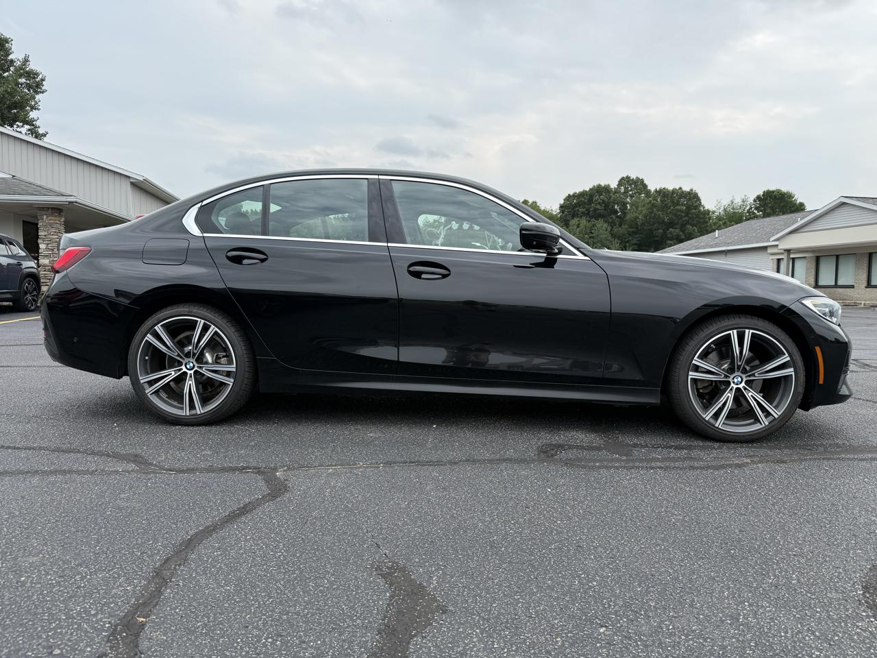 BMW 3 Series 330i xDrive Sedan 2020