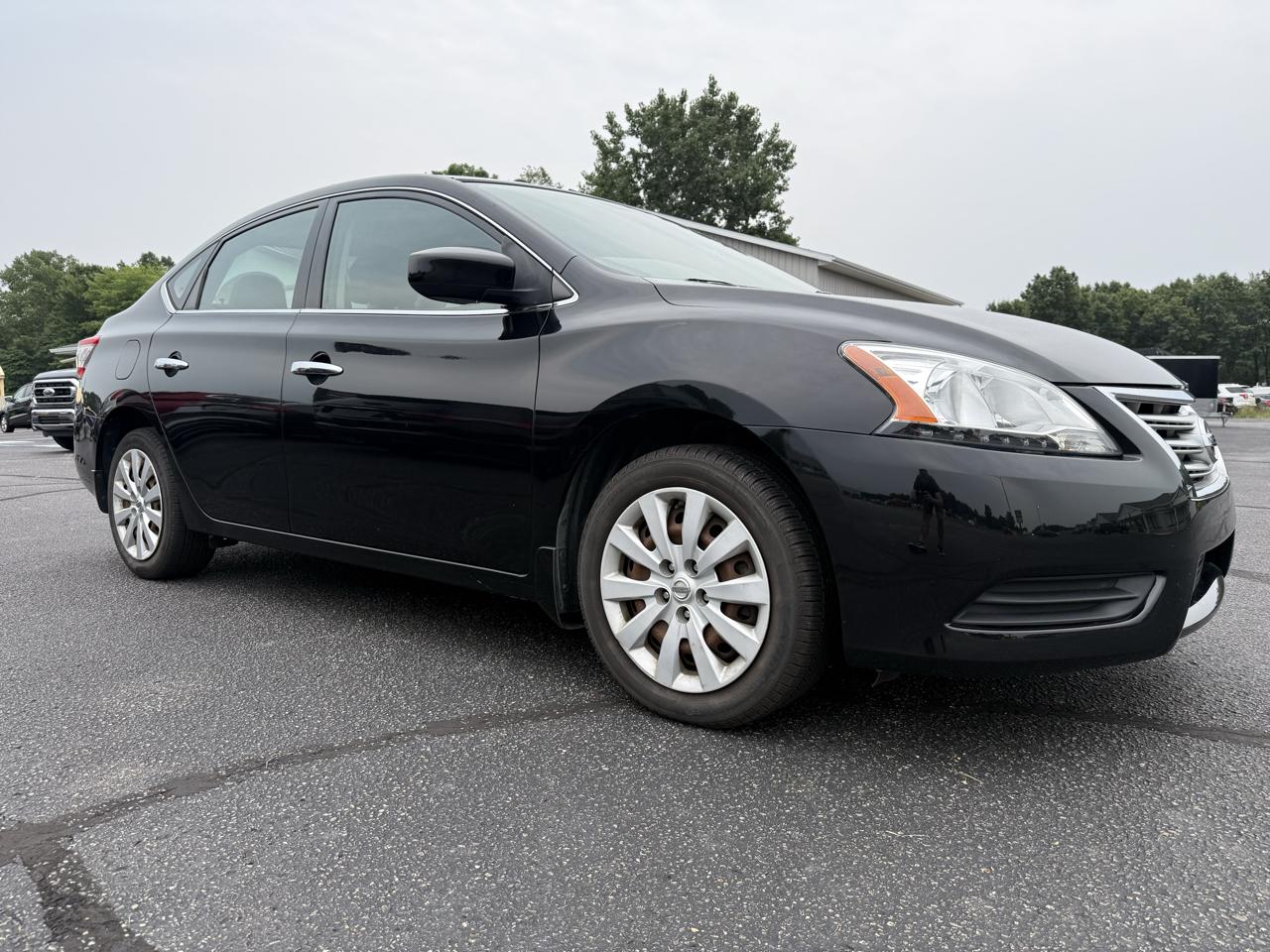 Nissan Sentra 4dr Sdn I4 CVT S 2015