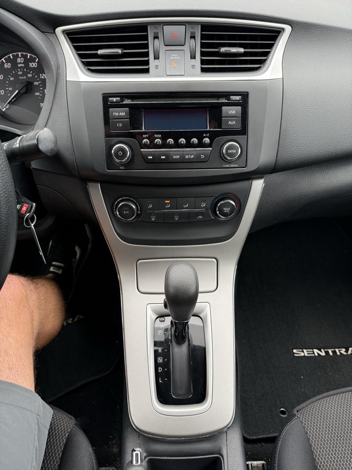 Nissan Sentra 4dr Sdn I4 CVT S 2015