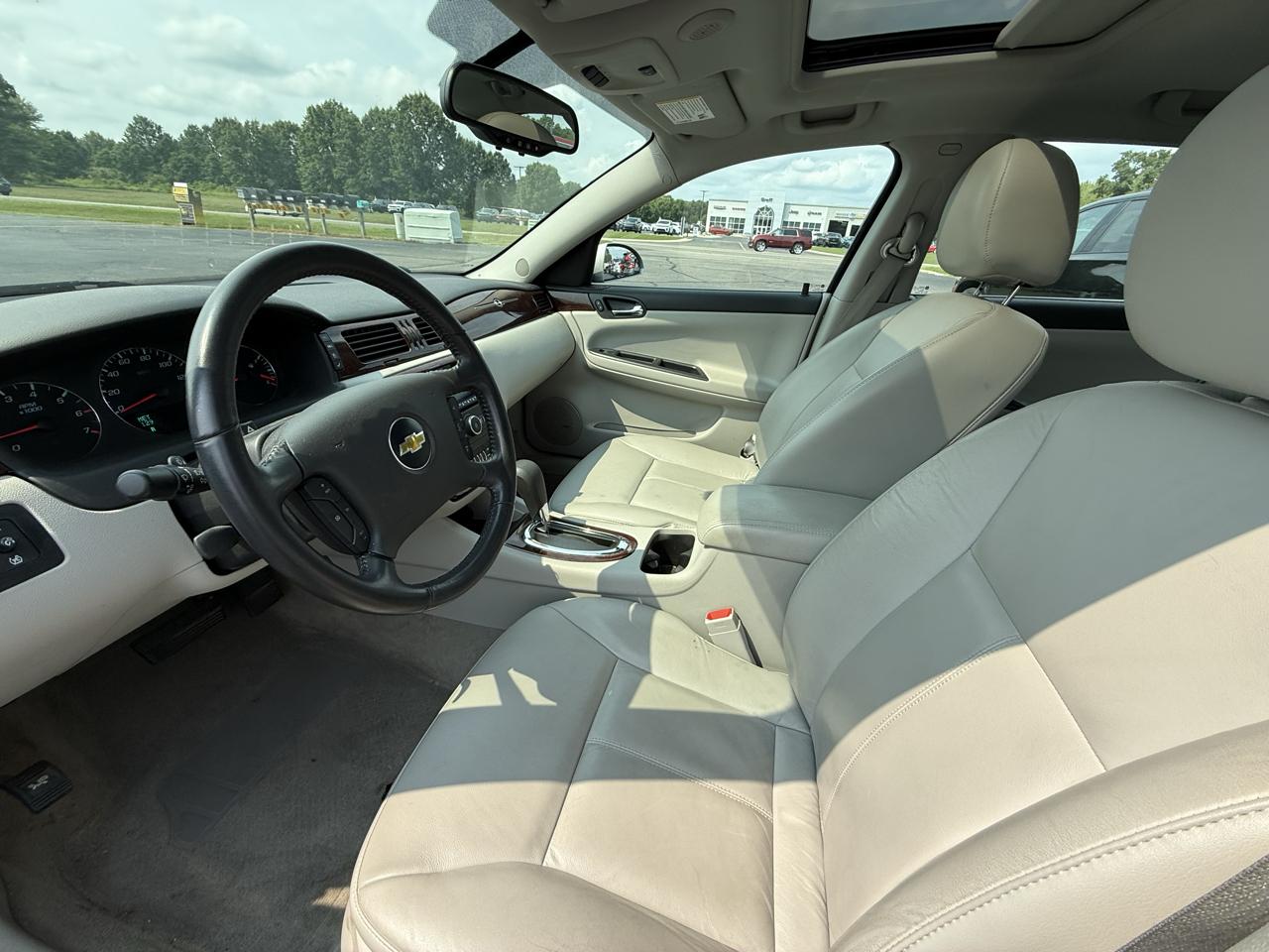 Chevrolet Impala 4dr Sdn LT Retail 2011