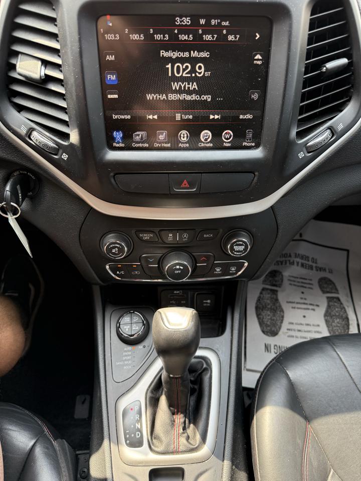 Jeep Cherokee 4WD 4dr Trailhawk 2015