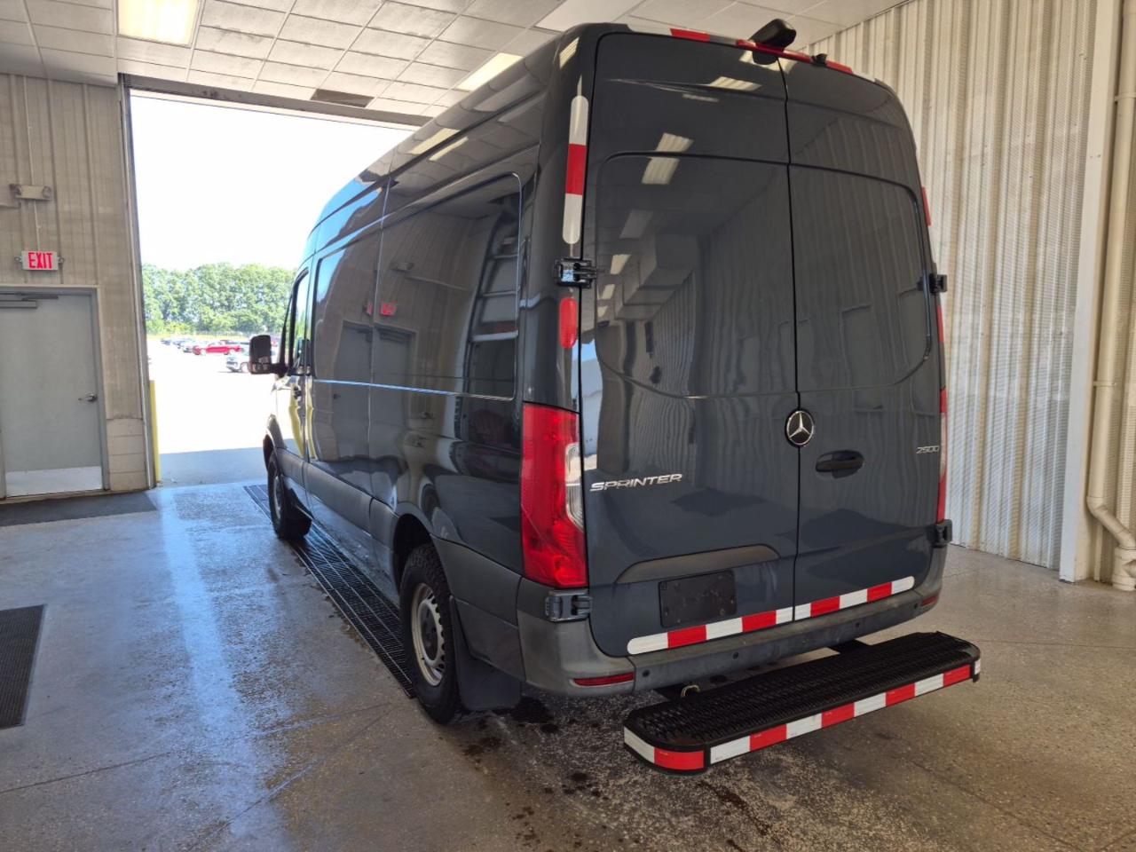Mercedes-Benz Sprinter Van 2500 Standard Roof V6 144" RWD 2019