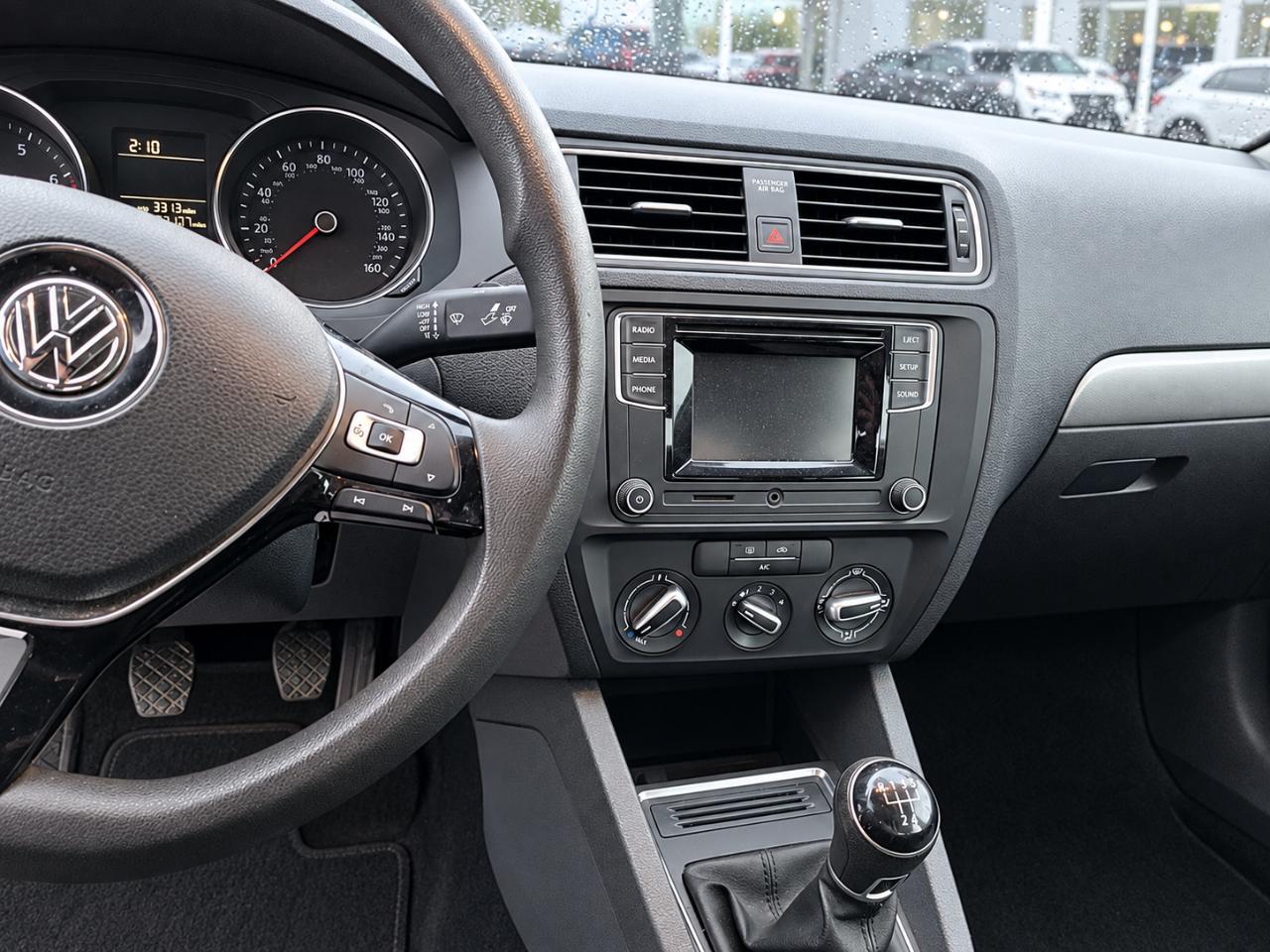 Volkswagen Jetta 1.4T S Manual 2017