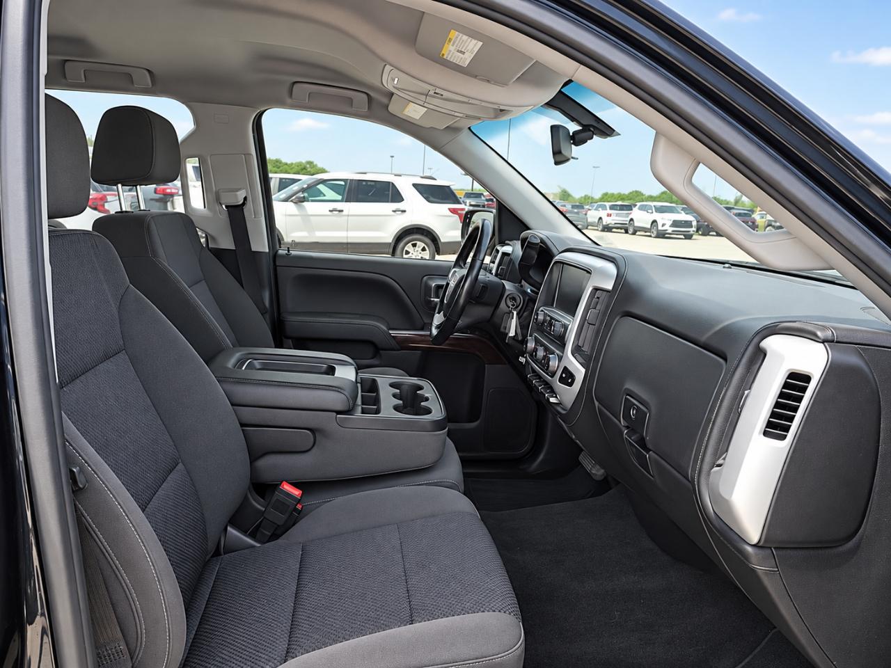 GMC Sierra 1500 4WD Double Cab 143.5" SLE 2018