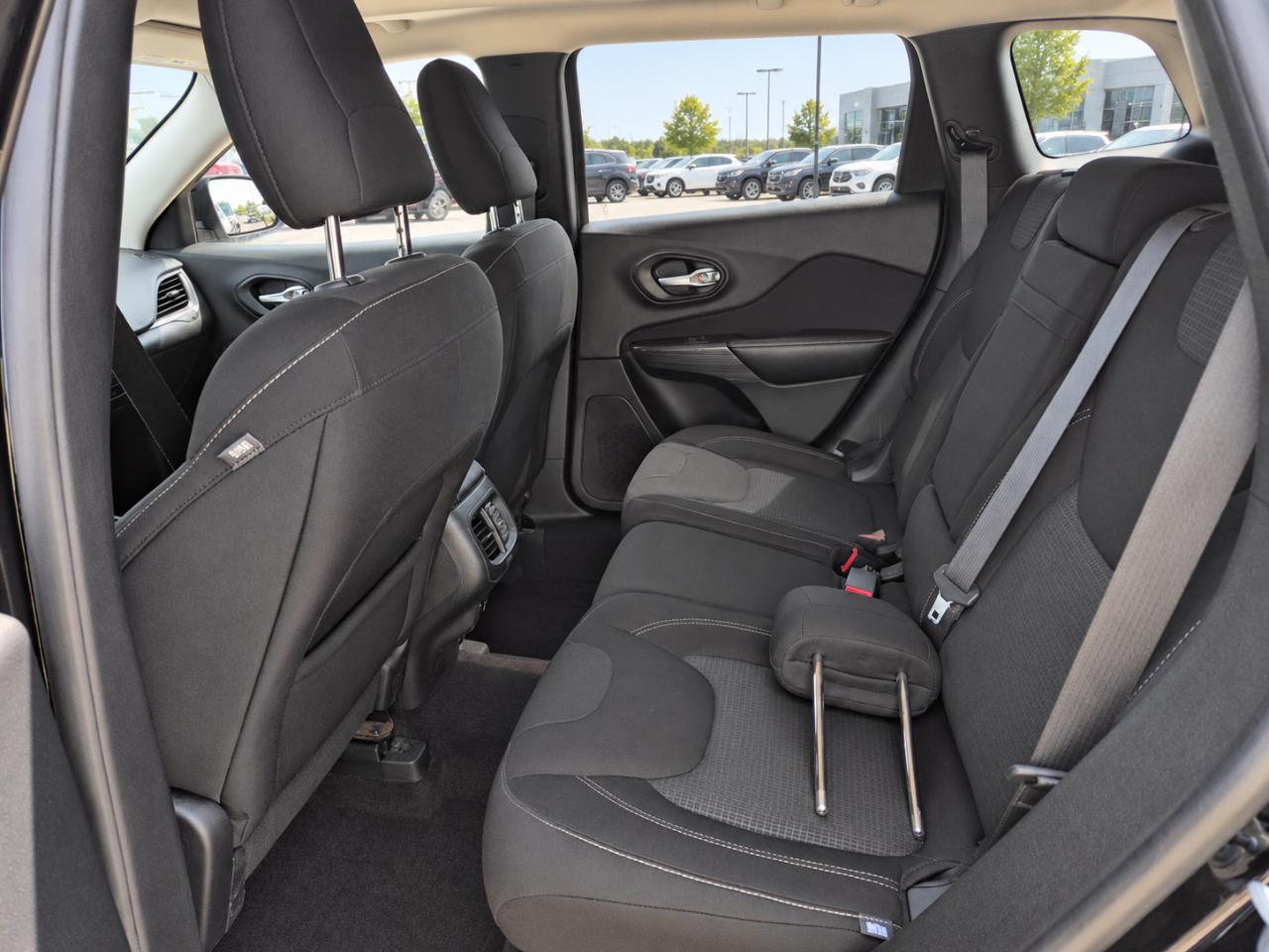Jeep Cherokee 4WD 4dr Latitude 2016