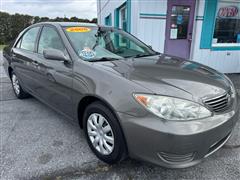 2005 Toyota Camry 