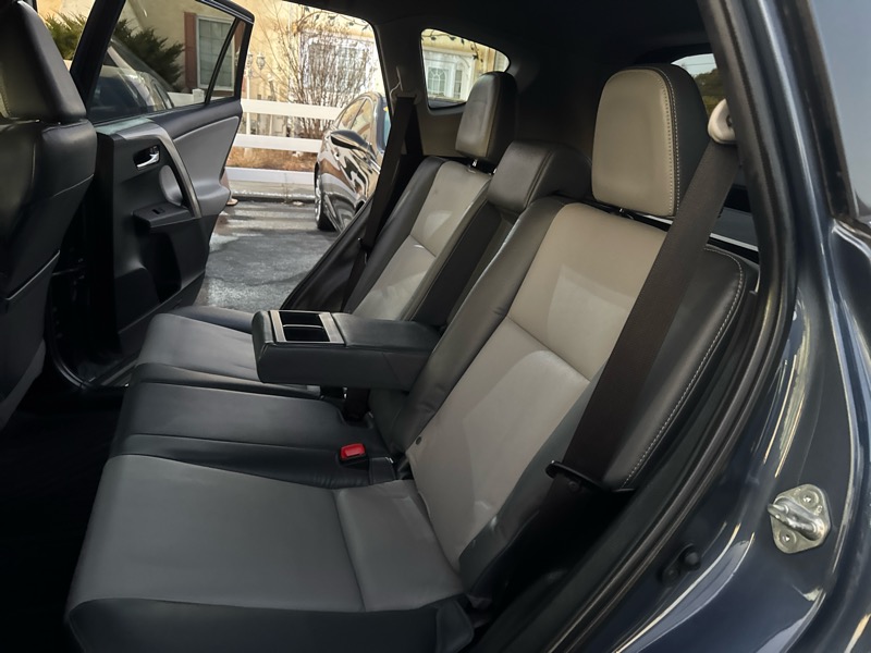 Toyota RAV4 Limited AWD 2014