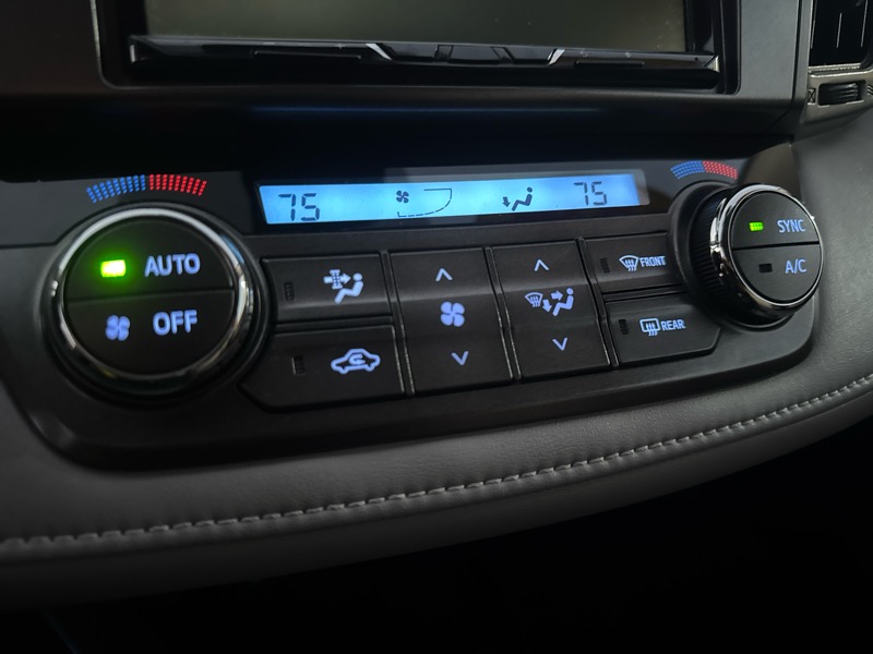 Toyota RAV4 Limited AWD 2014