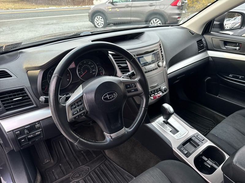 Subaru Outback 2.5i Premium 2013