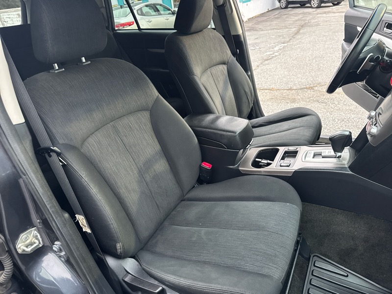 Subaru Outback 2.5i Premium 2013