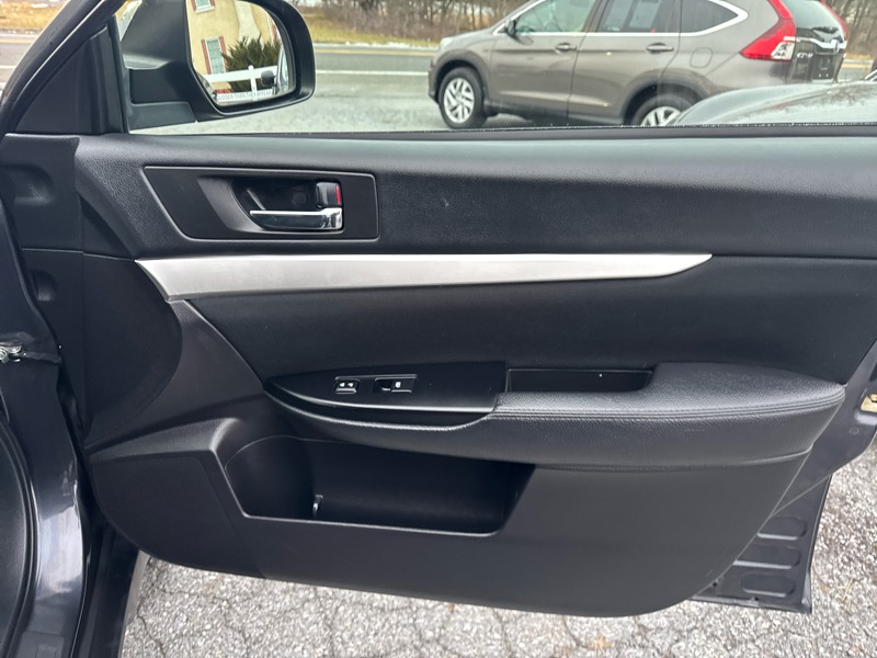 Subaru Outback 2.5i Premium 2013