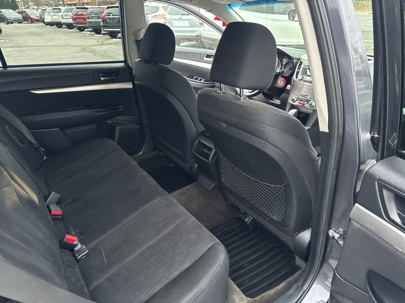 Subaru Outback 2.5i Premium 2013