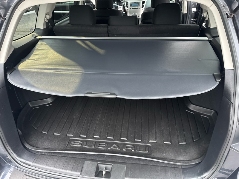 Subaru Outback 2.5i Premium 2013