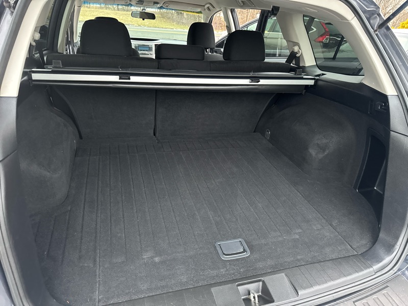 Subaru Outback 2.5i Premium 2013