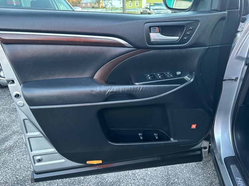 Toyota Highlander Platinum AWD V6 2015