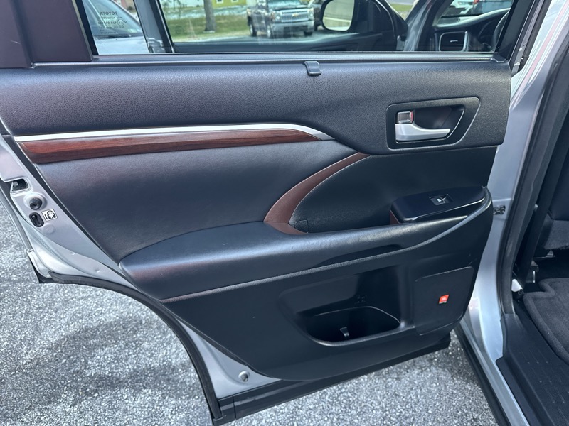 Toyota Highlander Platinum AWD V6 2015